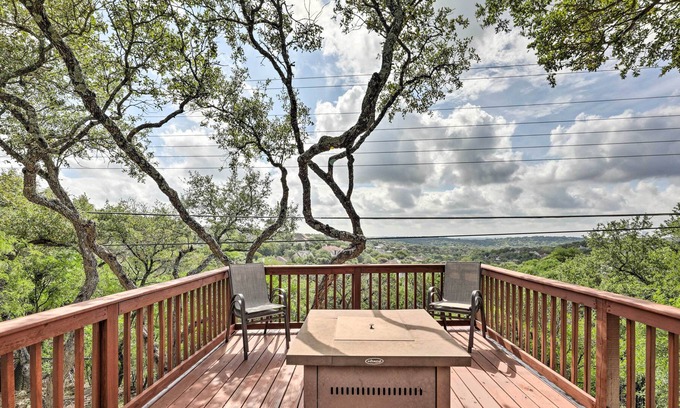 Northwest Hills House | Scenic Austin Escape w/ Pool < 8 Mi to Dtwn!