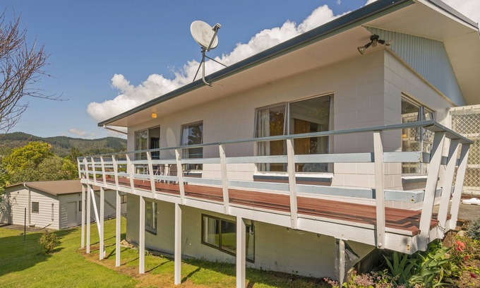 Whiritoa House | SCOTTS BASE - WHIRITOA BEACH HOLIDAY HOME in Whiritoa Beach