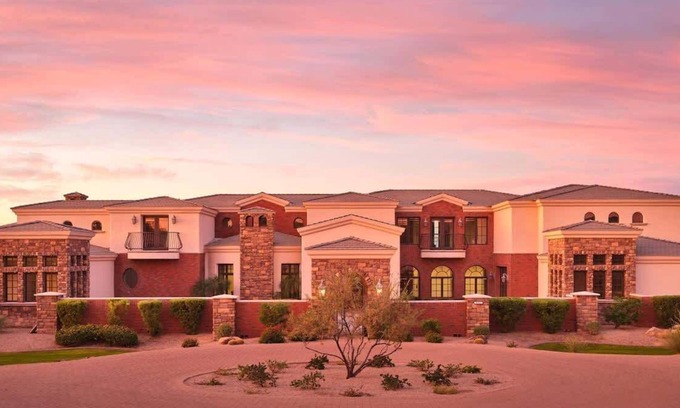 Pinnacle Peak House | Scottsdale 9BR HoZho Haven