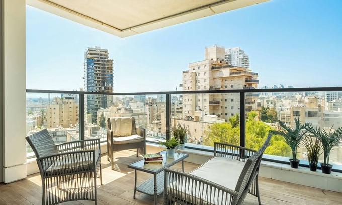 Netanya Apartment | Sea Breeze Netanya Retreat by Sea N Rent