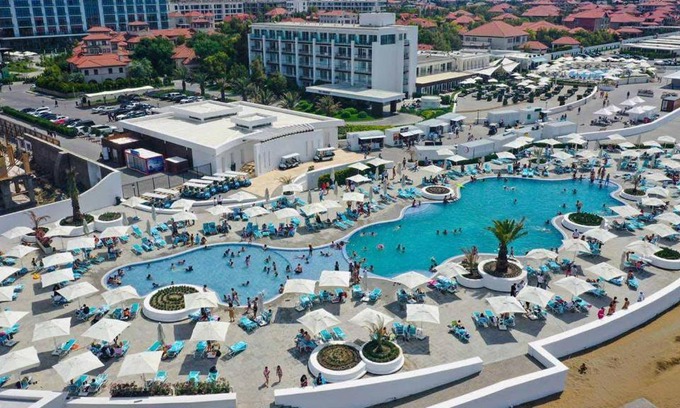 Nardaran Villa | Sea Breeze Resort Baku WhiteVillas1