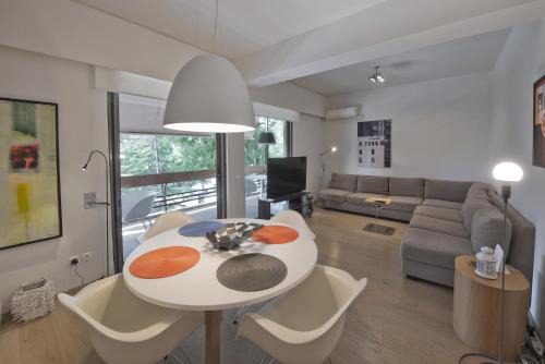Vouliagmeni Apartment | Sea Breeze Spacious Apt near Vouliagmeni Beach