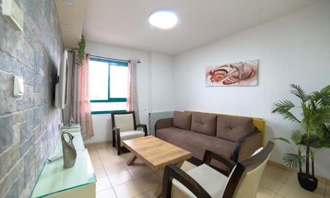 Tiberias Old City Apartment | Sea Of Galilee 2Bdrm Apartments in Tiberias - דירות 2 חדרי שינה וסלון עם נוף לכנרת בטבריה