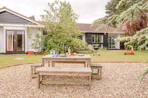 Thorpeness House | Sea Poppies