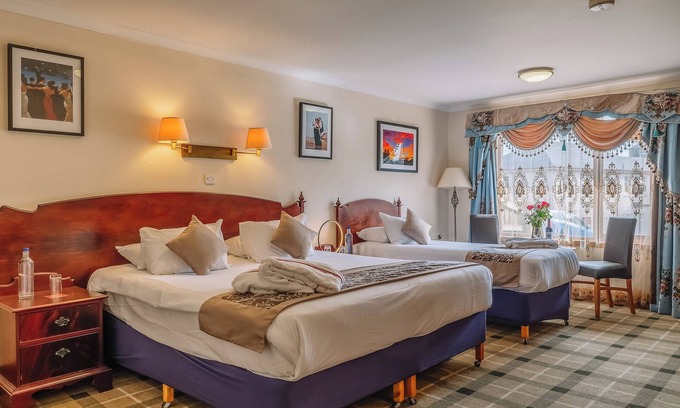 Oban Hotel | Sea View Stay Near Oban Bay | Stroll to Tower, Distillery & Museum