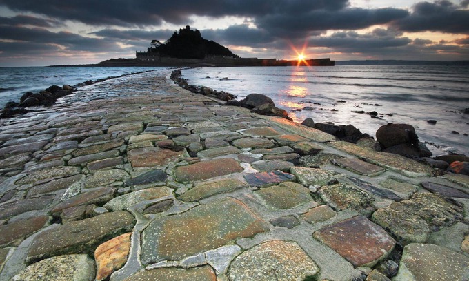 Marazion House | Sea Watch - New Launch ! Beachfront Gem With Amazing Unbeatable Views