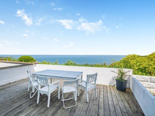 Sheringham House | Sea Wrack