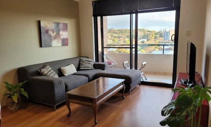 Mosman Park Apartment | Seabreeze Sunsets Apartment sleeps 4 in Mosman Park near river beach Freo trains