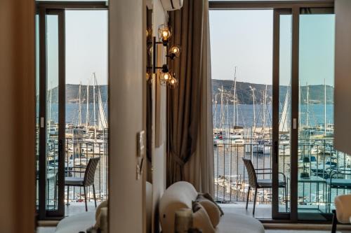 Herceg Novi Apartment | Seafront Panorama
