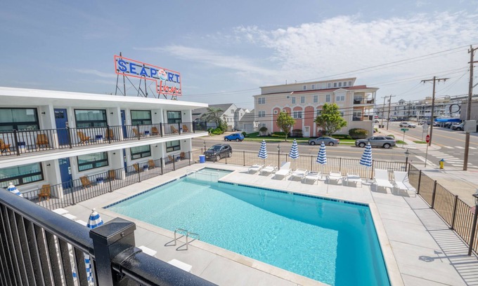 North Wildwood Hotel | Seaport Inn