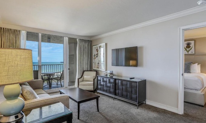 Marco Island Apartment | Seashells and Sunshine Marco Beach Ocean Resort 1105