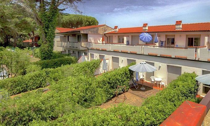 Giannella Apartment | Seaside Comfort in Giannella