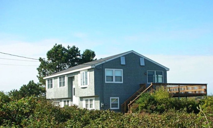 Biddeford Pool House | Seaside Escape on Biddeford Pool’s nCharming 4-Bedroom BOOK NOW FOR 2026