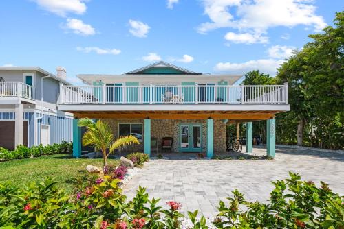 Laguna Shores Apartment | Seaside oasis studio with heated pool