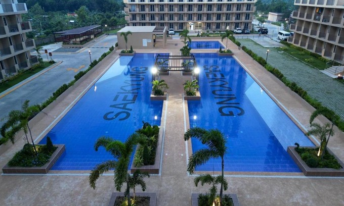 Lapu-Lapu Apartment | Seaside Serenity w/Sunrise @ Saekyung Village One