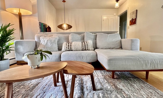 Damariscotta House | Secret Midcoast Maine - the Napa Valley of Oysters - in a cool Scandi-style home