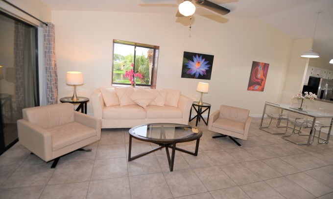 Stuart Condo | Sensational 2 BR Quiet Stuart Oasis