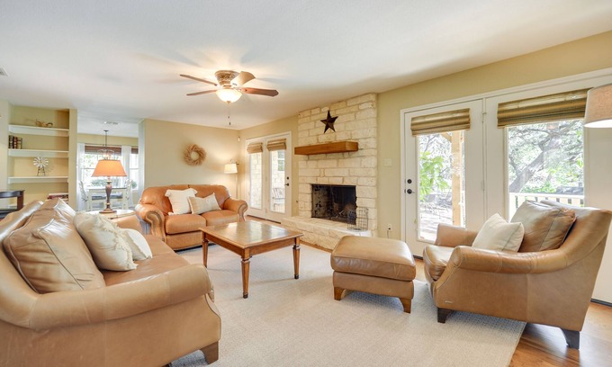 Austin House | Serene Austin Home on 3 Acres: 17 Mi to Downtown