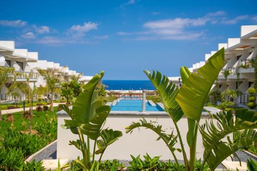 Esentepe Apartment | Serene Getaway with pool view