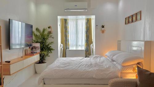 Luzon Apartment | Serene Haven with Skyline View