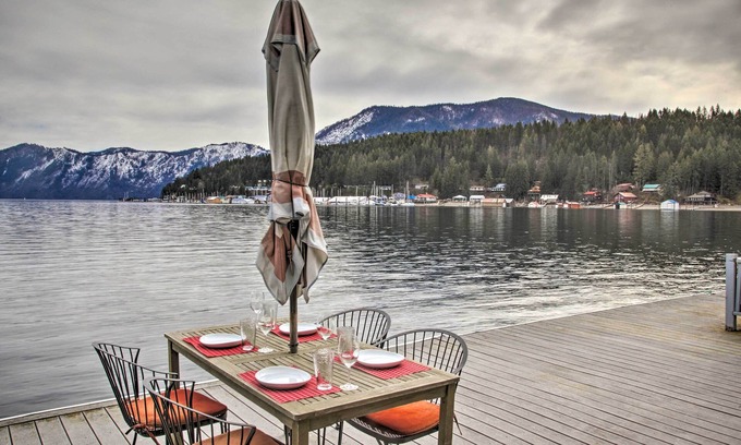 Bayview Cottage | Serenity at Scenic Bay: Floating Cottage w/Views!