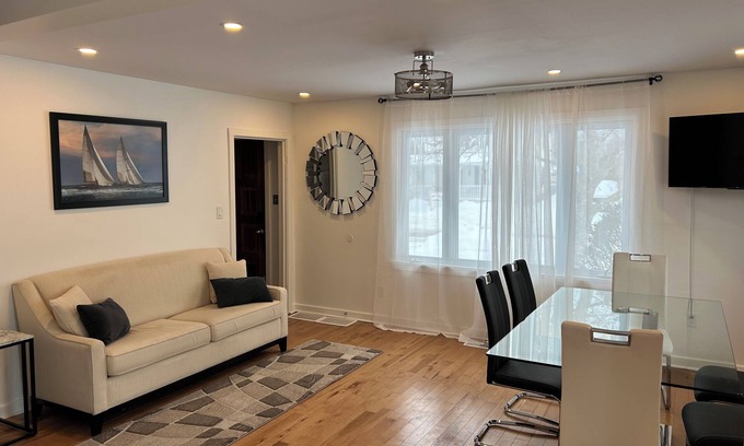 Old Town Historic District House | Serenity Charm downtown old towne by Shaw