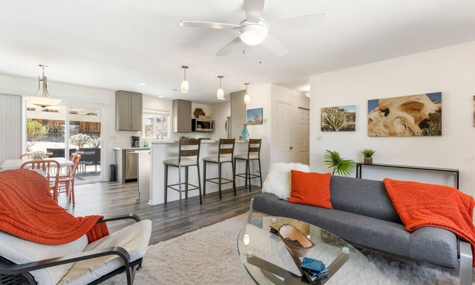 Joshua Tree House | 🌵 Serenity Sands - Large Fenced House with Hot Tub, BBQ and Fire Pit! 🌵