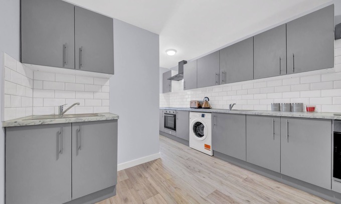 Hillingdon Apartment | Serviced Ensuite Room In West Drayton London UB7