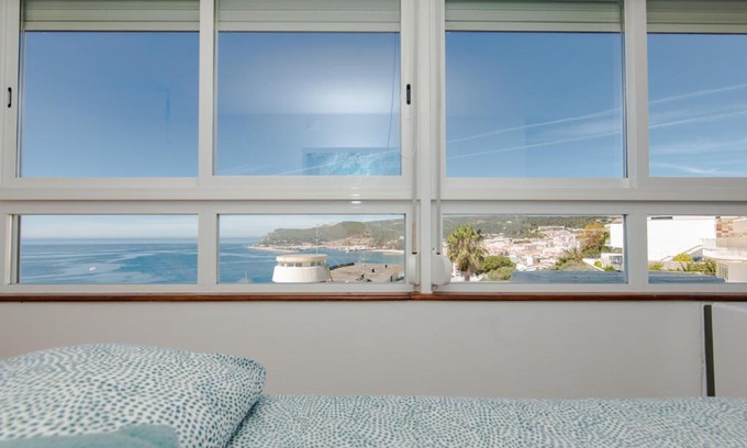 Santiago Apartment | Sesimbra 1111