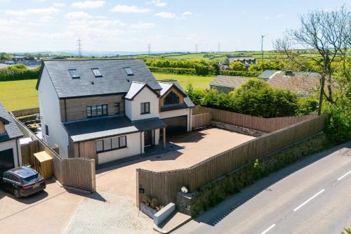 Camelford House | Shackled-Am-Not - Luxury home sleeps 8 with hot tub and games room North Cornwall