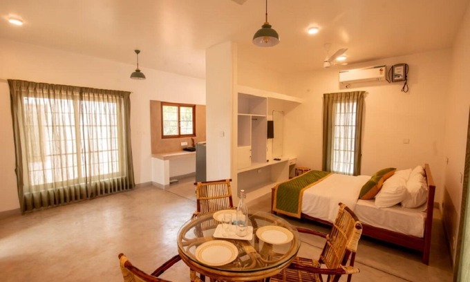 Bommayapalayam Hotel | Shambala Resort