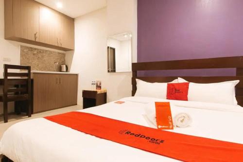 Ermita Night District Apartment | shandong residences 山东宾馆