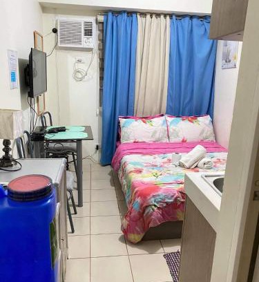 Highway Hills Apartment | Shanilyn Residency Urban Deca Towers EDSA mandaluyong UNLIMITED INTERNET AND NETFLIX