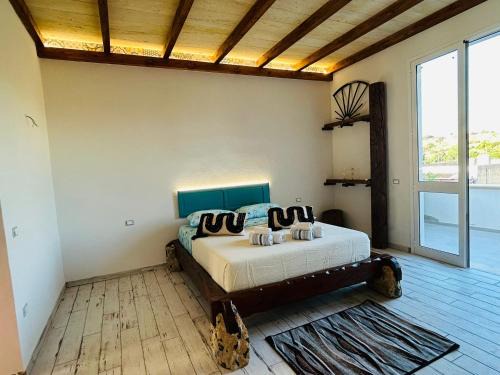 Marsala House | Sharon House 67