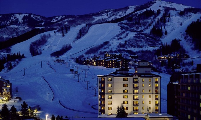 Steamboat Springs Villa | Sheraton 2BR, 2BA - New Years Week 2025-26. 100% Mountainfront Ski-in & Out!