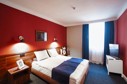 Lviv Hotel | Sherlock Holmes Boutique Hotel