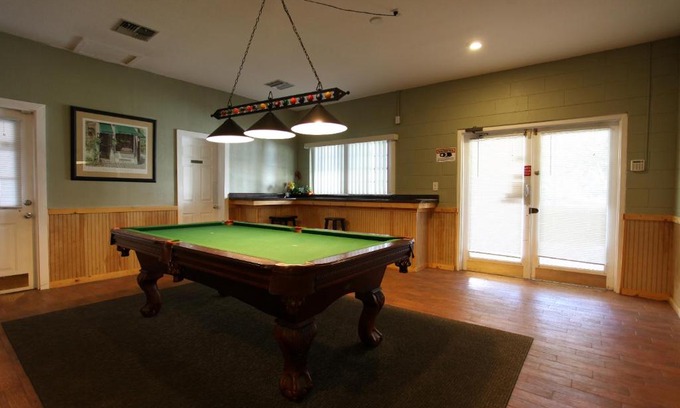 Kissimmee Resort | Sherwood Forest Cottage 6