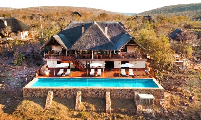 Vaalwater Cabin | Shibula Safari Lodge