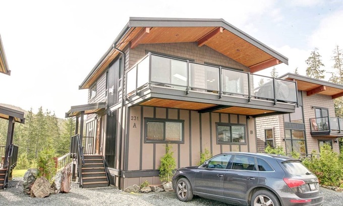 Port Renfrew House | Shore 2 Please (Oceanview with Amazing Views)