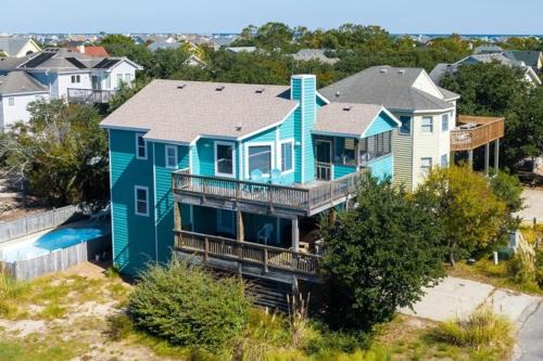 Ocean Sands House | Short walk to Beach with Pool Game Room and Spa