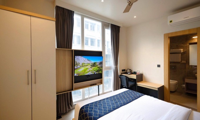 Sigra Hotel | Shri Govindam Banaras