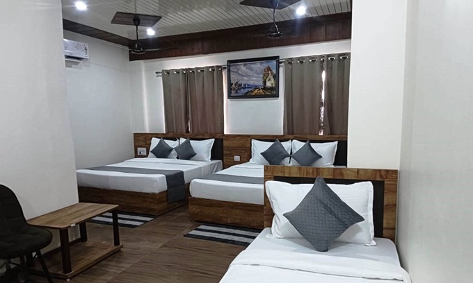 Haridwar Hotel | ShriGo Hotel Pushpa Residency