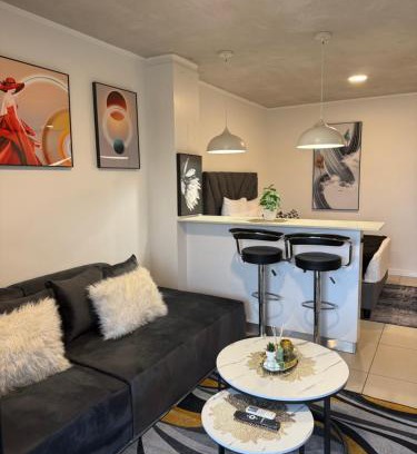 Hillhead Apartment | Sibaya's New Horizon Apartment in Coral Point