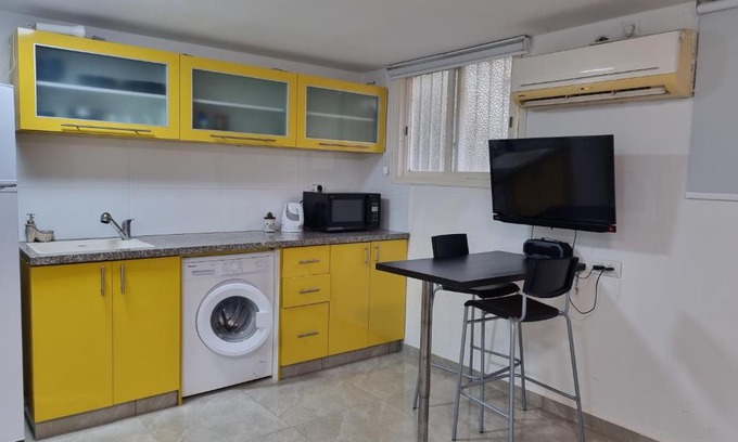Rehovot Apartment | Sil Place