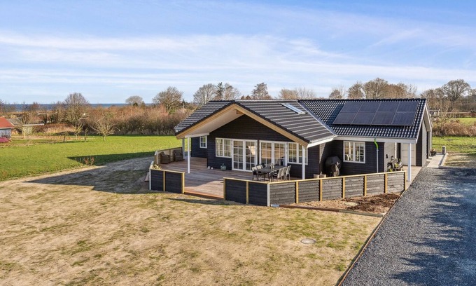 Nordborg House | "Siljan" - 300m from the sea by Interhome