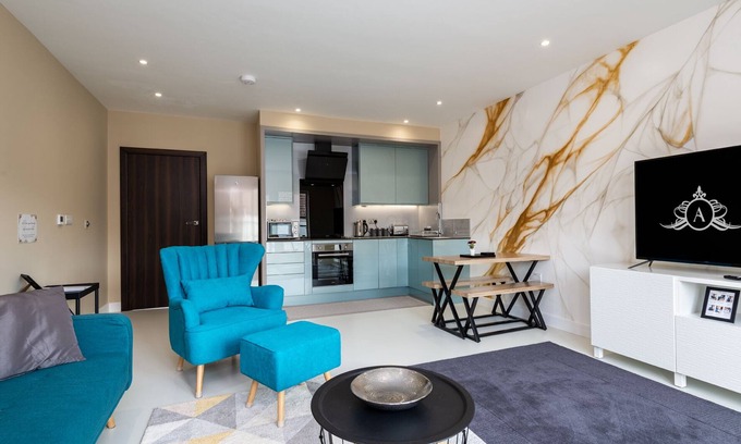 Gillingham Apartment | Simple, Clean & Perfect for Work Stays