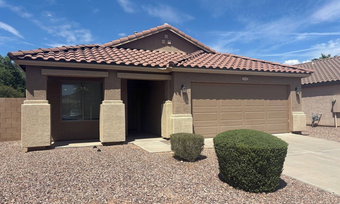 Casa Grande House | Single level, 3-bd home with view fencing and cul-de-sac lot