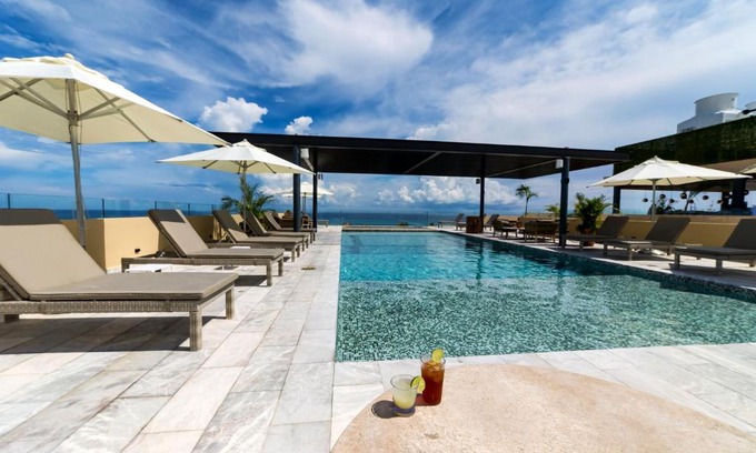 Downtown Hotel | Singular Joy Vacation Rentals