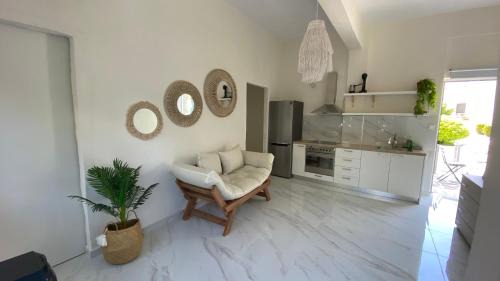 Siviri Apartment | Siviri Lounge Cottage