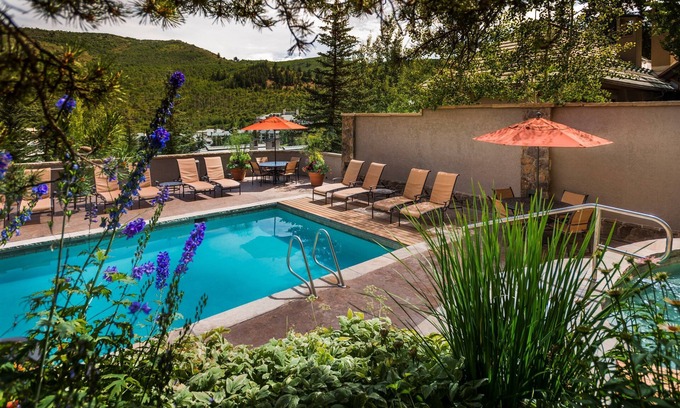 Beaver Creek Condo | Ski-In 3 Bedroom Condo with Jacuzzi Tub & Balcony